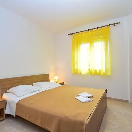 Komadina 596 Guest house Vlasici