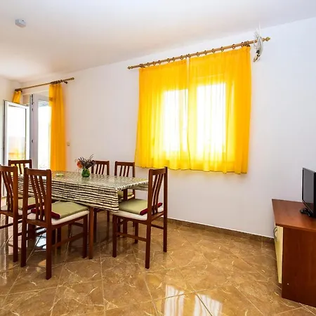 Гостевой дом Komadina 596 Влашичи