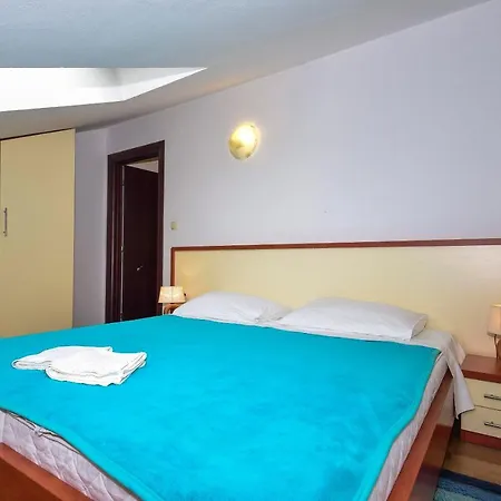 بيت ضيافة Komadina 596